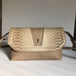 🎈Simply Vera Vera Wang Snake Crossbody Bag